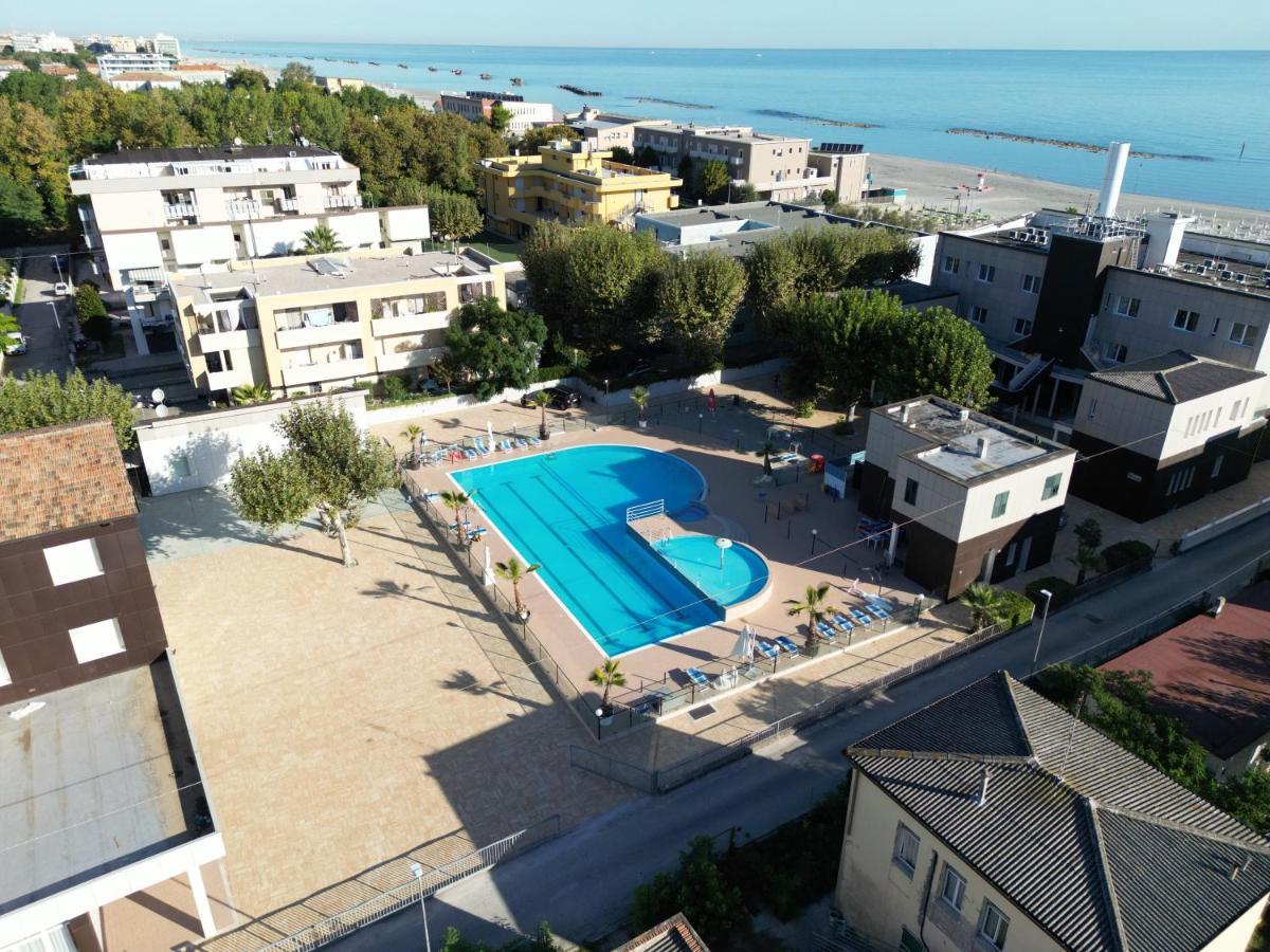 Color Perla Village Bellaria-Igea Marina Exteriér fotografie